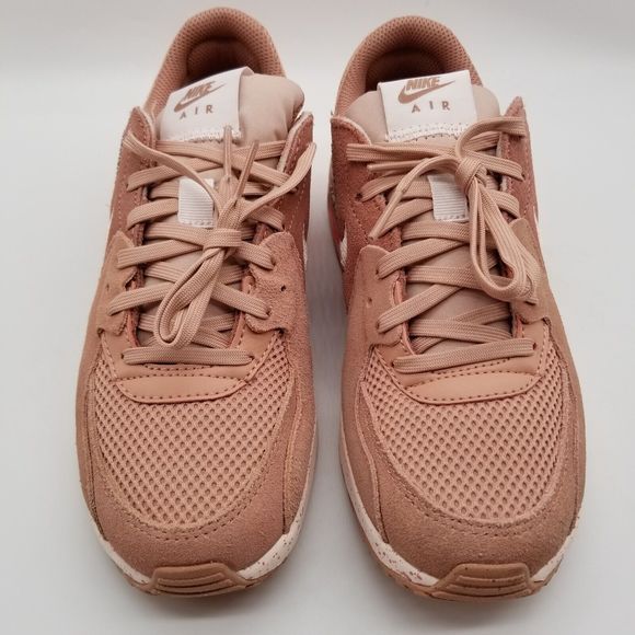 Nike Women's Air Max Excee Shoes Size 6 Blush Beige CD5432-603 Low Top - Picture 2 of 6